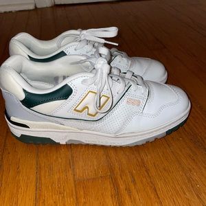 New Balance 550 'Nightwatch Green'
Size 5.5M or 7W